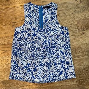 Eclair Women’s Blue & White Floral Printed Sleeveless Tank Top Size Small